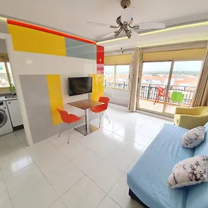apartamento-en-salou-con-las-vistas-al-port-aventura.top-hotels-tarragona.com/